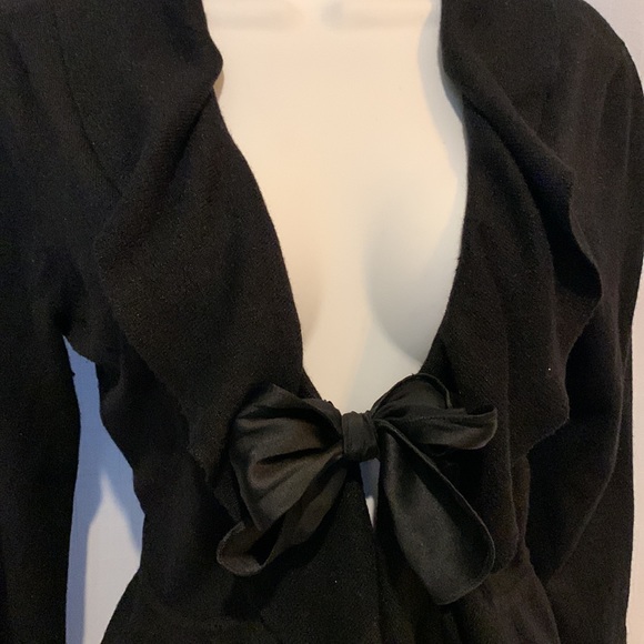 Sweet or sexy!? Short cardigan with satin tie front! - Picture 3 of 4